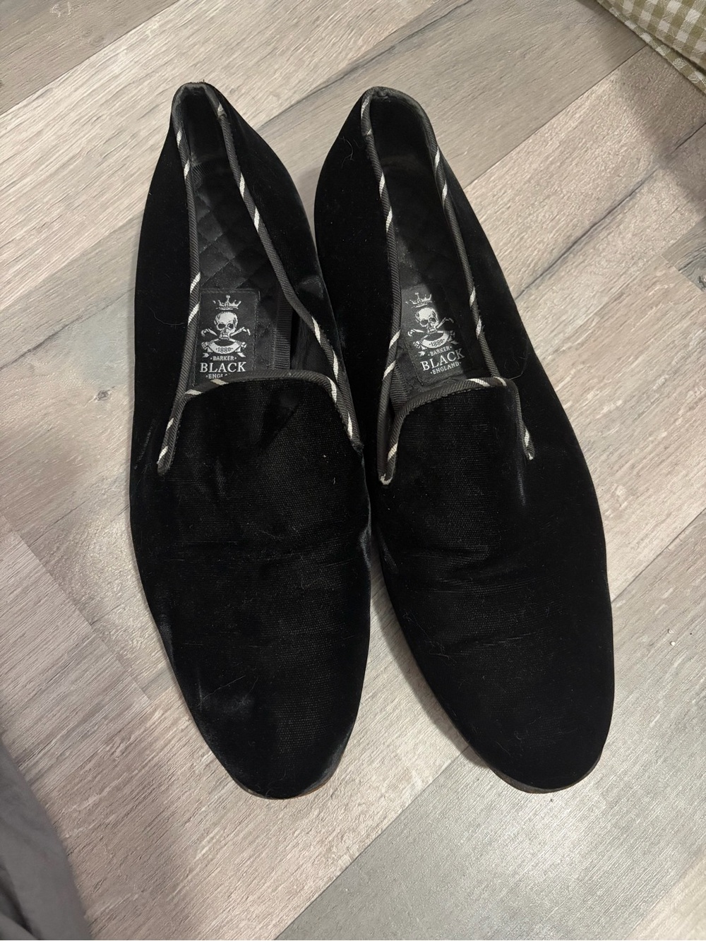 Barker Black England Men’s Velvet Skull Smoking Slippers Loafers Size 8